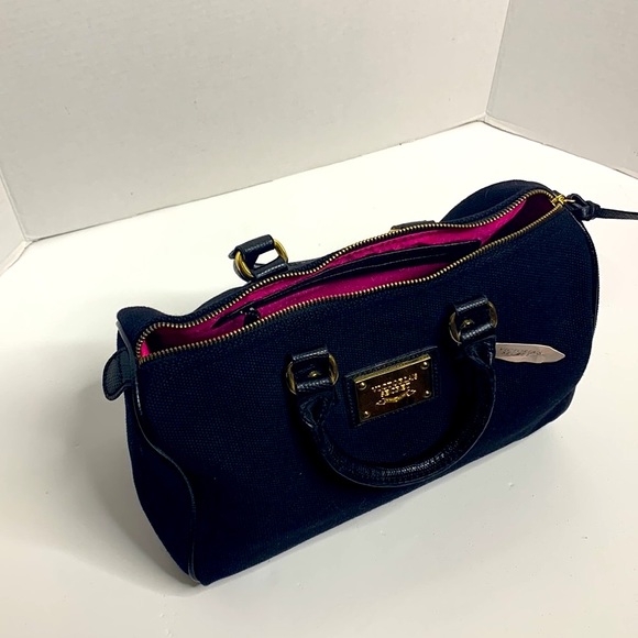 Victoria’s Secret | Black Canvas Heavy Pink Interior Gold Accented Carry Bag NWT - Picture 7 of 7